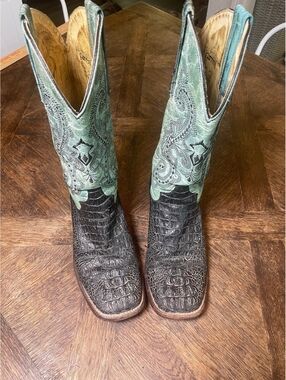 Ferrini teal/black Caimen print stampede western boho square toe women’s size 9
